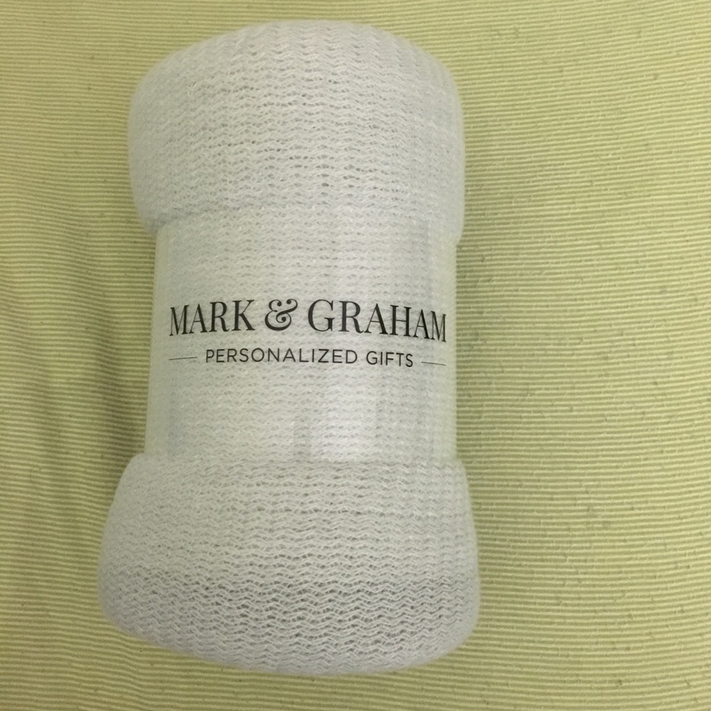 Mark and Graham Colorback Throw - Picture 2 of 3